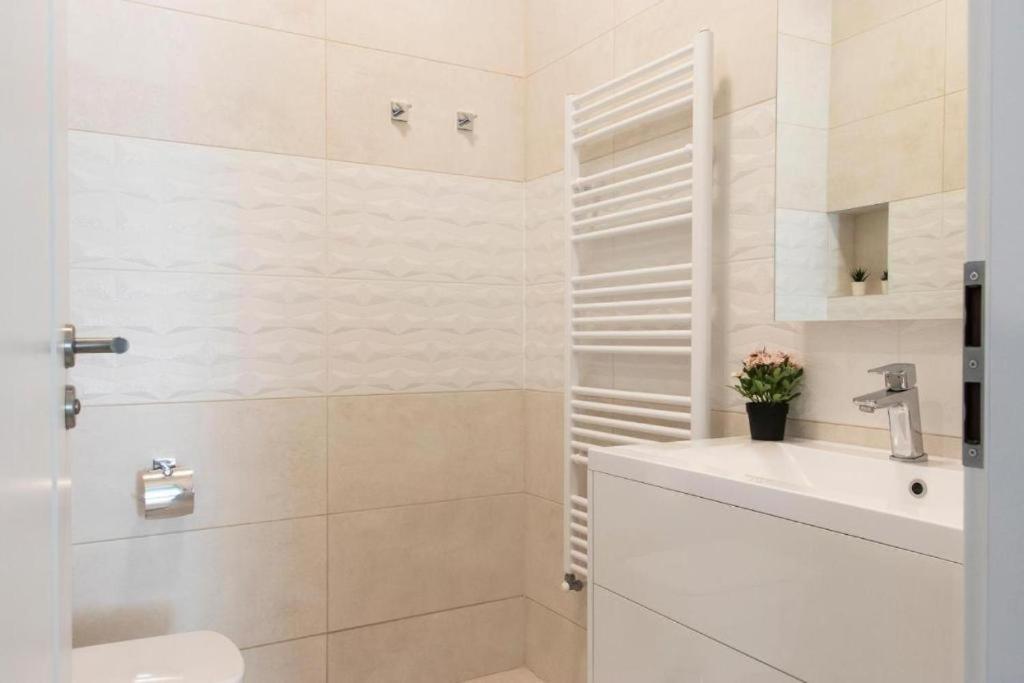 Budapest Revay Apartments エクステリア 写真