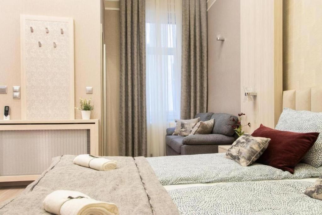 Budapest Revay Apartments エクステリア 写真
