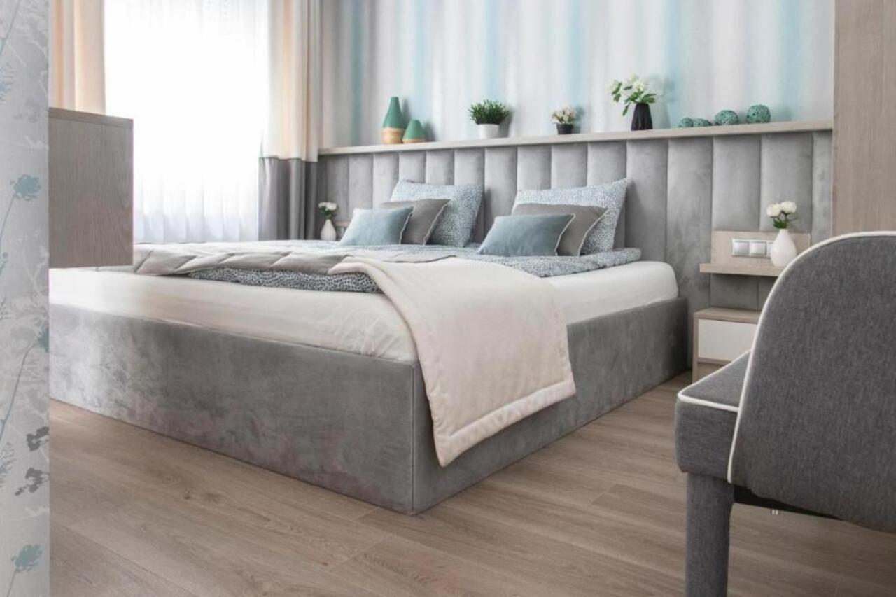 Budapest Revay Apartments エクステリア 写真