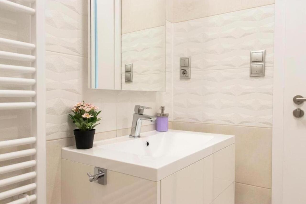 Budapest Revay Apartments エクステリア 写真