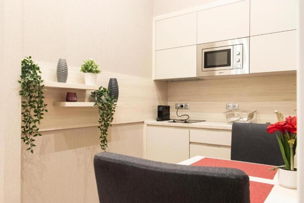 Budapest Revay Apartments エクステリア 写真