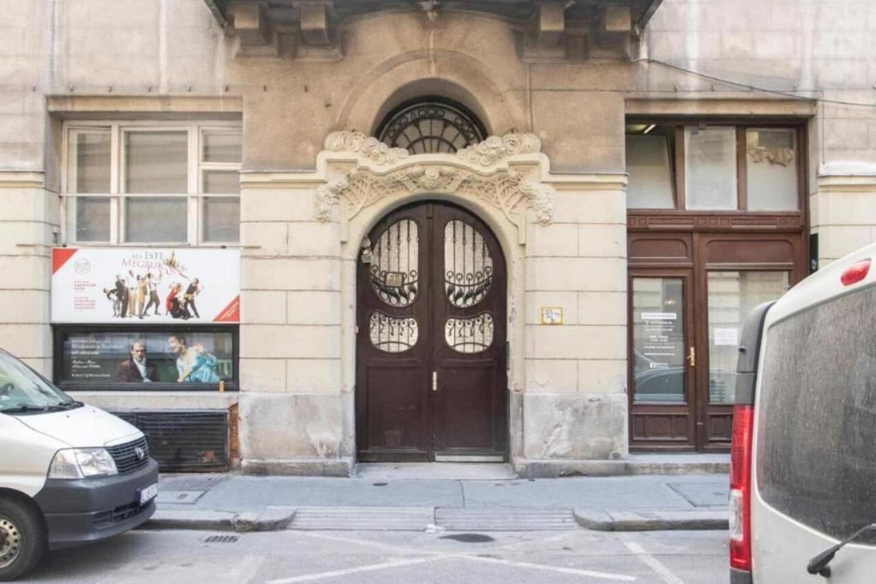 Budapest Revay Apartments エクステリア 写真